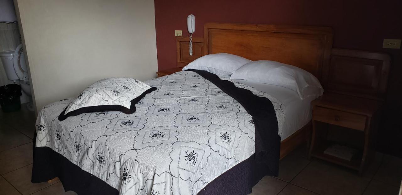 Hotel Residencial Panamericano San José de San José de David Rom bilde